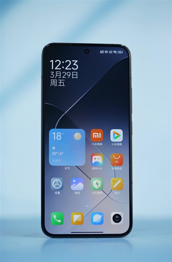 重庆时时彩：小米SU7定制色！小米14流星蓝图赏