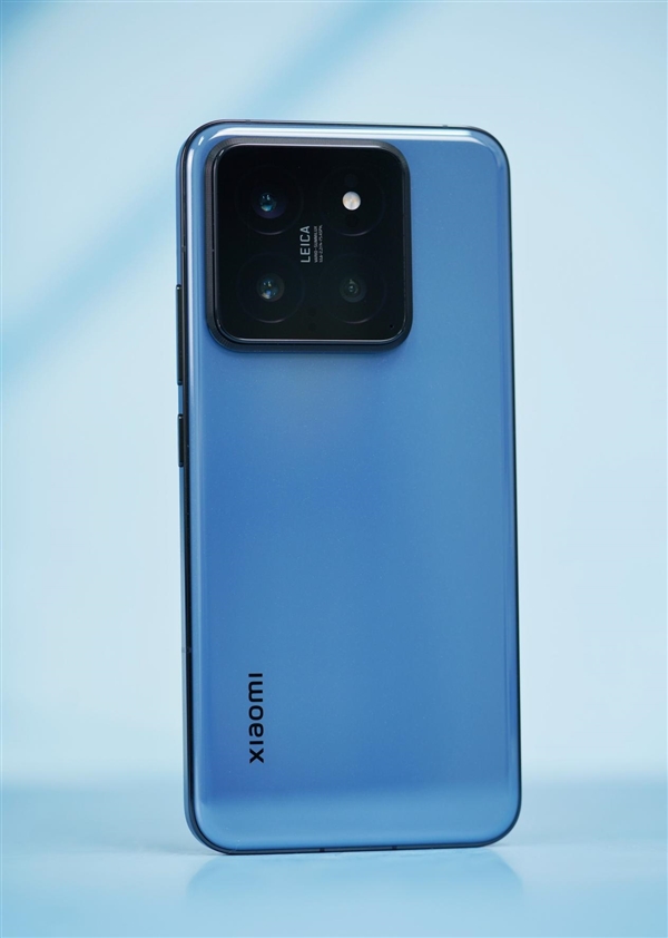 重庆时时彩：小米SU7定制色！小米14流星蓝图赏